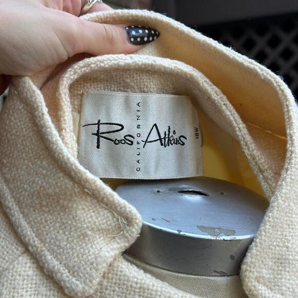 1960s Roos Atkins cream wool vintage coat - Picture 7 of 7